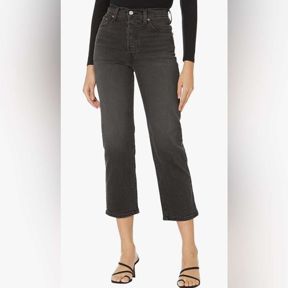 NWOT Levi's Women's Ribcage Straight Ankle Jeans Black Rinse